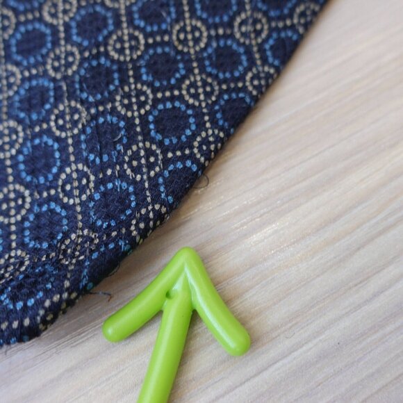 VALENTINO Oliver Neck Tie Mens Blue‎ Silk Italian Cravatta Necktie Classic ITALY - Picture 5 of 11